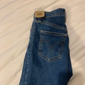 Levi’s Ribcage Straight Ankle